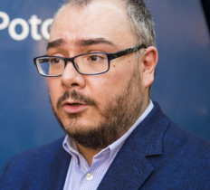 Dr. Carlos Perez Delgado